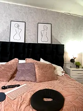 Katti Barrera online show from December 2025 11:48:01 AM