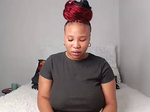 DrippinCaramelCutie online show from December 2024 09:36:02 PM