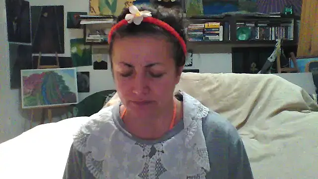 MariaAnaSunshine online show from October 2025 07:58:02 PM