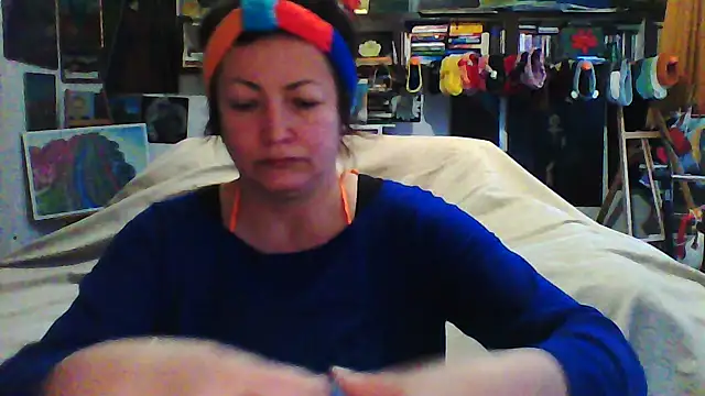 MariaAnaSunshine online show from December 2025 07:50:01 AM