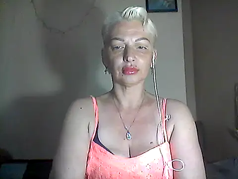 Snapshot of MaryJane441 chatting on June 2026 08:40:01 PM MaryJane441 online show from June 2026 08:40:01 PM