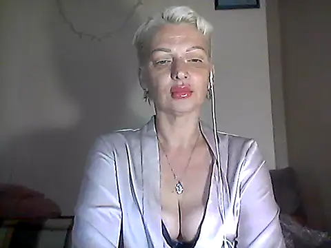Snapshot of MaryJane441 chatting on June 2026 08:21:01 PM MaryJane441 online show from June 2026 08:21:01 PM