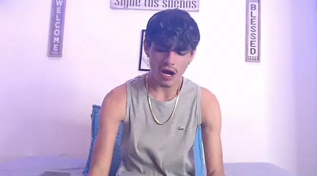 Snapshot of harrytomson_1 chatting on February 2025 02:42:02 AM harrytomson 1 online show from February 2025 02:42:02 AM