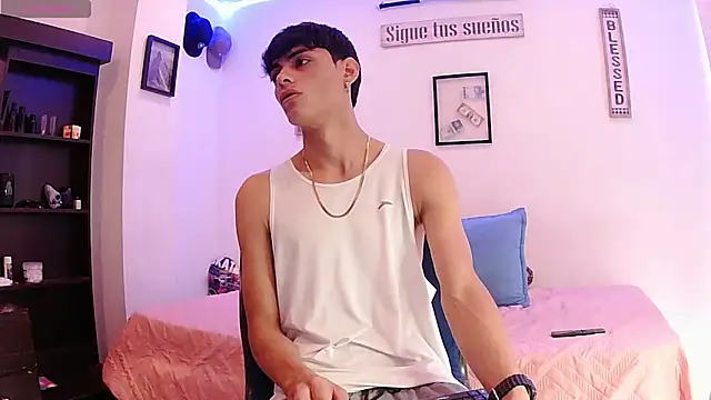 Snapshot of harrytomson_1 chatting on September 2025 06:31:02 PM harrytomson 1 online show from September 2025 06:31:02 PM