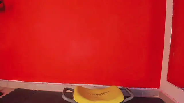 zoe roux21 online show from February 2025 10:52:02 PM