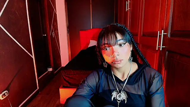 Snapshot of SexyNaf chatting on March 2025 01:32:01 AM SexyNaf online show from March 2025 01:32:01 AM