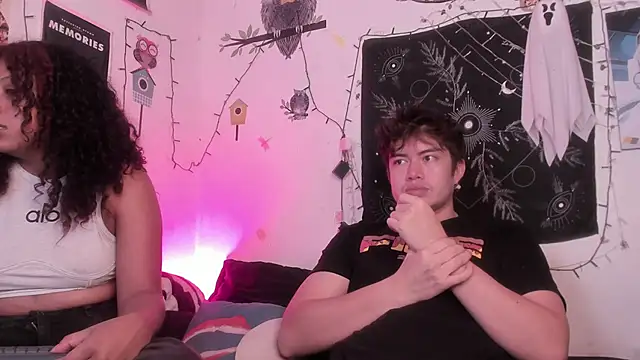 hothoneychile online show from November 2025 03:01:02 PM