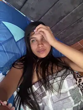 Snapshot of RoxyRoss_ chatting on February 2025 11:52:01 AM RoxyRoss online show from February 2025 11:52:01 AM