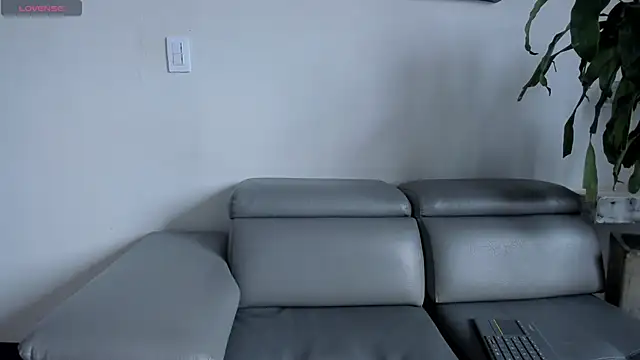 Snapshot of RoxyRoss_ chatting on September 2025 02:07:01 PM RoxyRoss online show from September 2025 02:07:01 PM