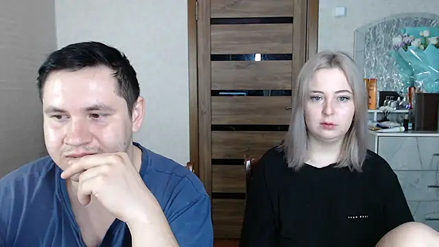 Kristy-Max online show from March 2025 10:13:02 PM