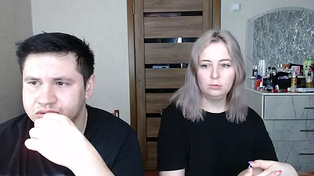 Kristy-Max online show from March 2025 06:33:02 AM