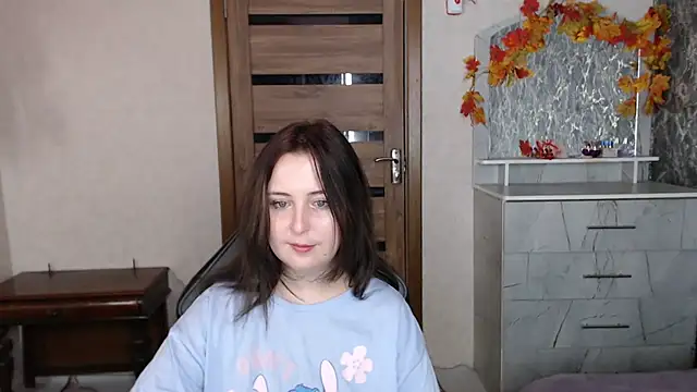 Kristy-Max online show from October 2025 10:32:02 PM