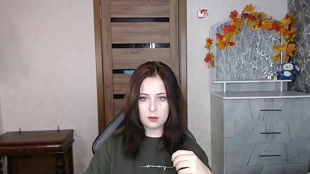 Kristy-Max online show from October 2025 08:33:01 PM