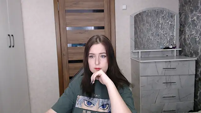 Kristy-Max online show from December 2025 09:45:01 PM