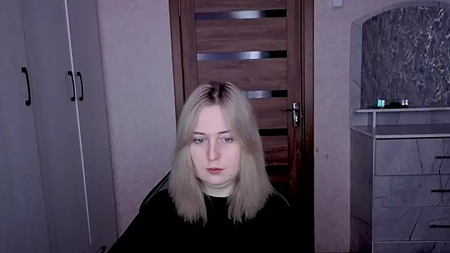 Kristy-Max online show from February 2026 07:59:02 AM