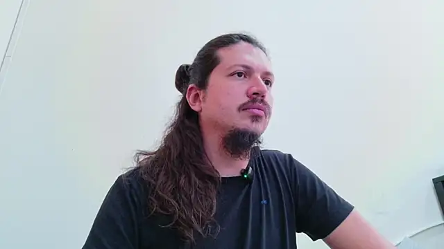 webothtwo online show from December 2025 06:46:02 PM