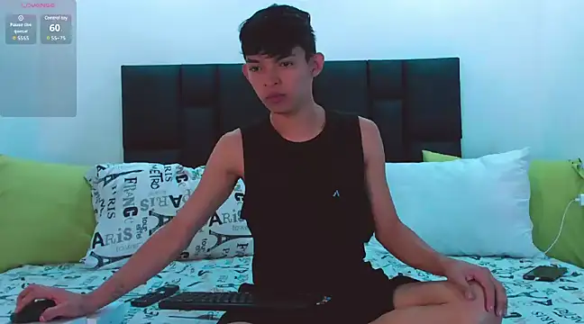 Snapshot of Tonny_twink_ chatting on January 2025 04:58:01 AM Tonny twink online show from January 2025 04:58:01 AM