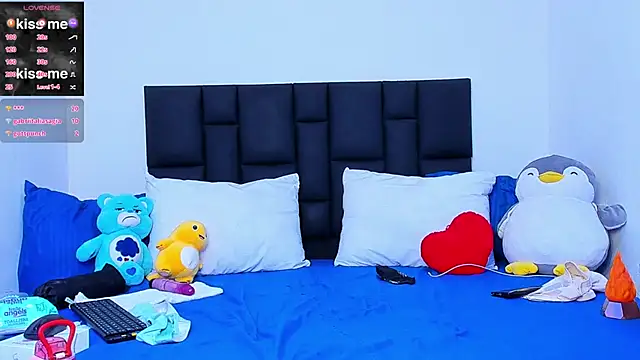 Snapshot of Tonny_twink_ chatting on March 2025 09:49:01 AM Tonny twink online show from March 2025 09:49:01 AM