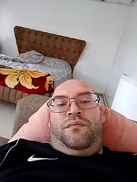 Snapshot of 0777edi chatting on March 2025 10:44:02 AM 0777edi online show from March 2025 10:44:02 AM