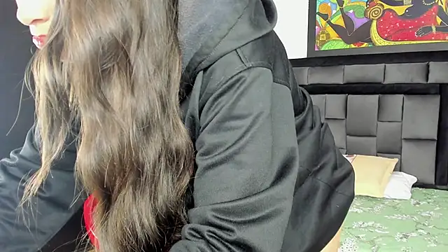 tatiana valencia online show from February 2025 02:58:02 PM