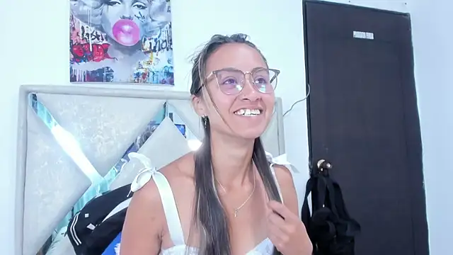 tatiana valencia online show from April 2026 12:50:01 PM
