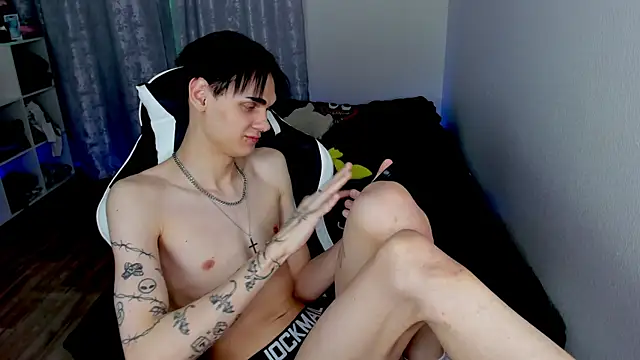 CHERLYBAY online show from December 2024 01:04:01 AM