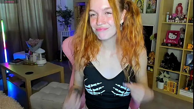 Snapshot of Sunny_Elly chatting on September 2025 07:01:02 AM Sunny Elly online show from September 2025 07:01:02 AM