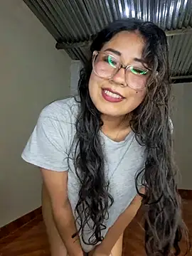 MishuColfer online show from January 2026 03:00:02 AM