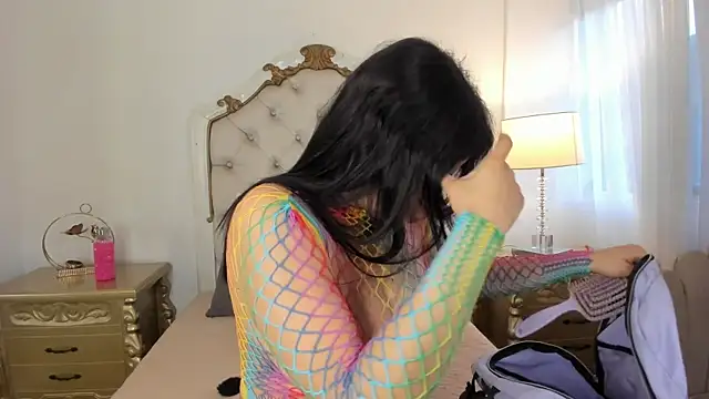 Victoria vallejo  online show from April 2026 11:48:01 AM