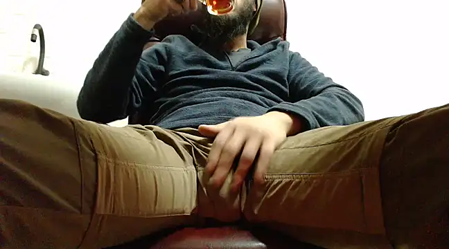 hardbigcock16 online show from December 2024 11:21:01 AM