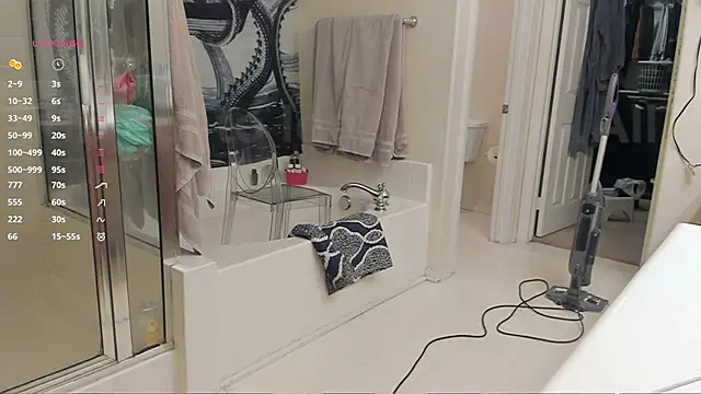 Peaches N Kreme online show from February 2025 03:42:01 AM