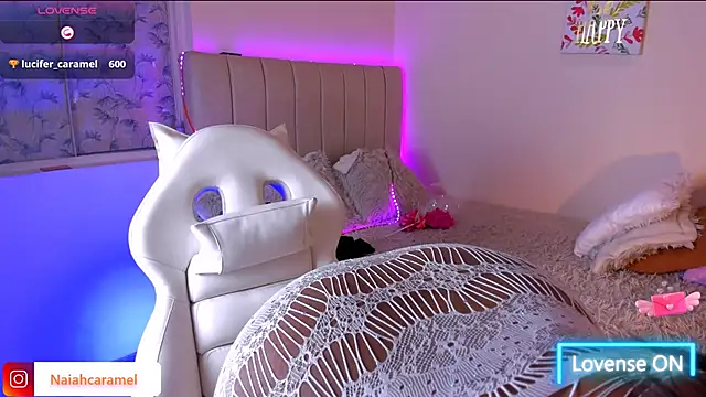 Snapshot of naiahcaramell chatting on March 2025 01:30:02 AM naiahcaramell online show from March 2025 01:30:02 AM