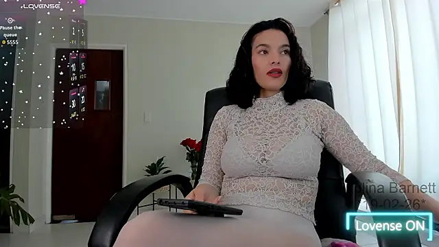 paulinabarnett- online show from February 2026 02:02:02 PM