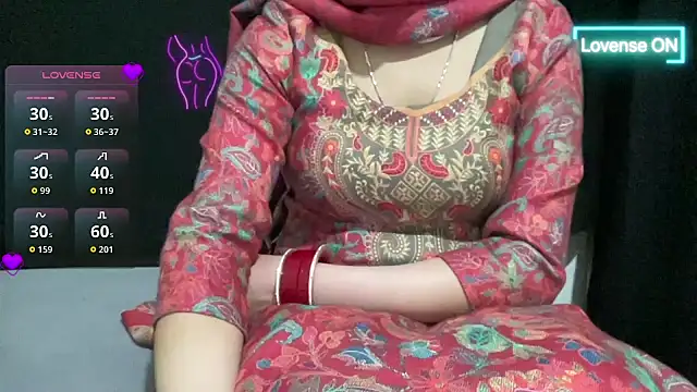 couple horne online show from March 2026 09:16:02 PM