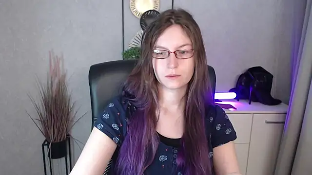 emmaxDelight online show from November 2025 06:56:02 AM