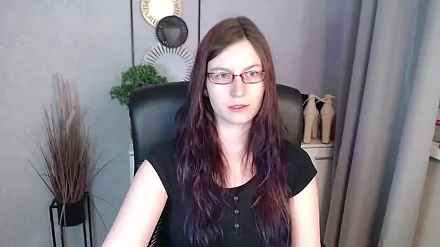 emmaxDelight online show from March 2026 06:28:02 AM