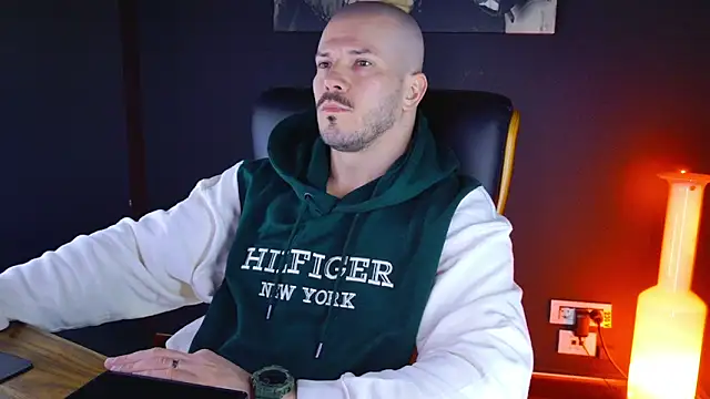 AngeloEric online show from January 2025 05:29:02 AM