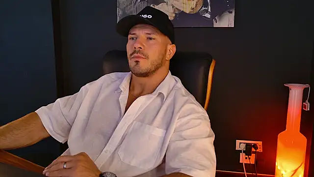 AngeloEric online show from September 2025 11:02:01 AM