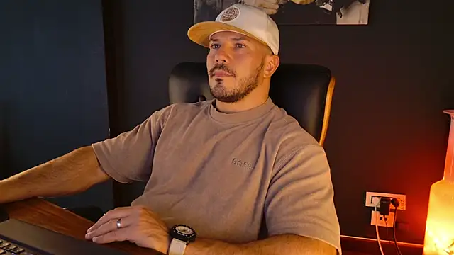 AngeloEric online show from September 2025 11:37:01 AM