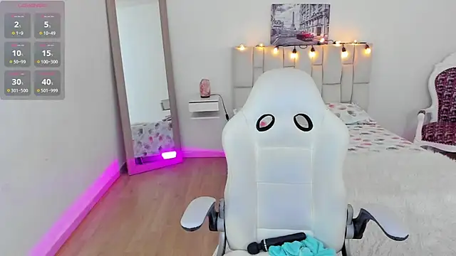 zoe turnner 18 online show from March 2025 11:25:02 AM