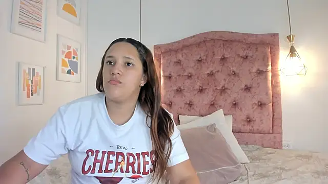 Snapshot of aprill21_ chatting on February 2025 01:58:01 PM aprill21 online show from February 2025 01:58:01 PM