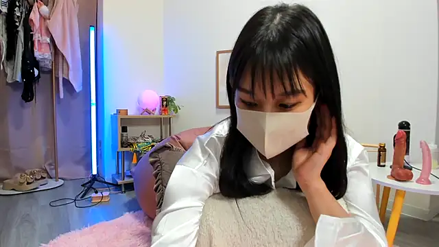 Snapshot of Coco_peach chatting on April 2026 03:33:02 PM Coco peach online show from April 2026 03:33:02 PM