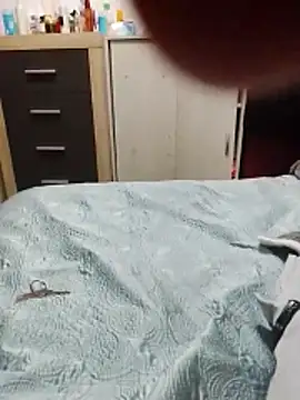 Arielmende online show from February 2026 09:34:01 PM