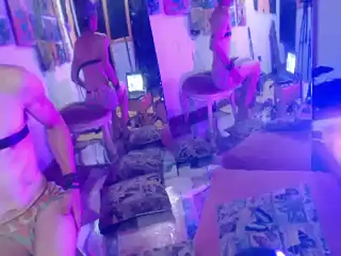 laye19 online show from February 2025 11:42:02 PM