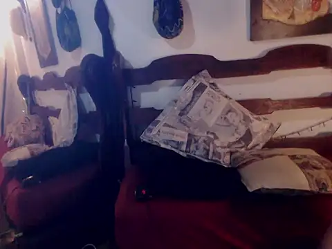 laye19 online show from October 2025 09:47:01 PM