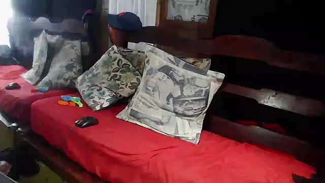 laye19 online show from November 2025 09:04:02 PM