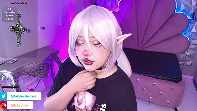 toky doll online show from October 2025 04:07:02 PM