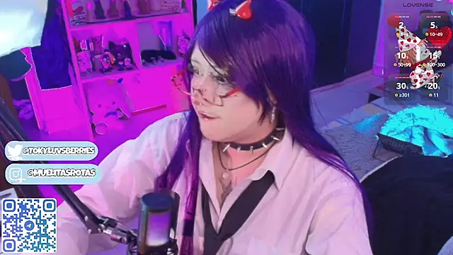 Snapshot of toky_doll chatting on June 2026 06:23:01 AM toky doll online show from June 2026 06:23:01 AM