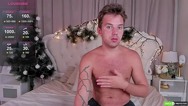 ArthurWhitee online show from December 2025 03:11:01 AM