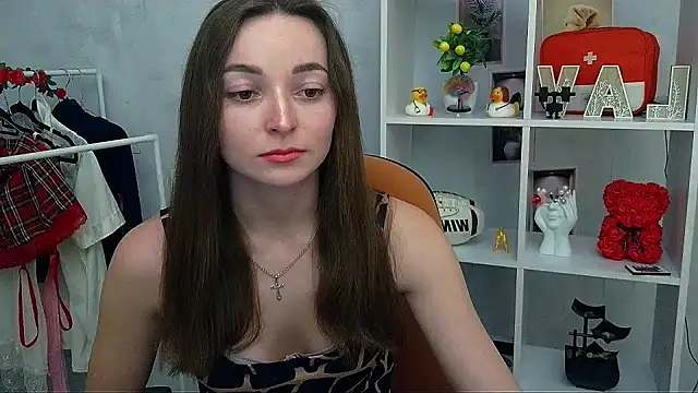  Barbie Kiss  online show from February 2026 02:54:01 PM